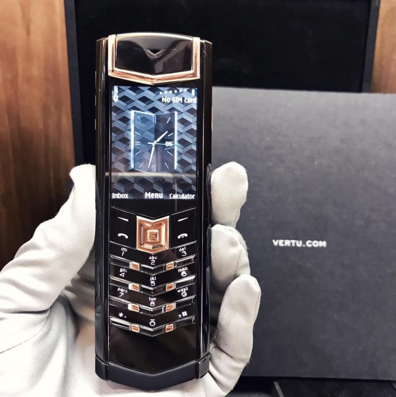 Vertu Signature S Red Gold DLC