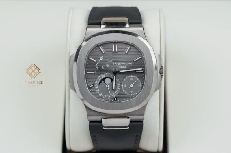 Patek Philippe Nautilus 5712G-001   Like New