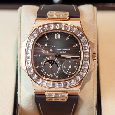 Patek Philippe Nautilus 5724R-001   Like New