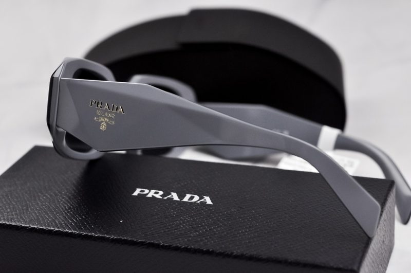 Kính Prada OPR 17WSF